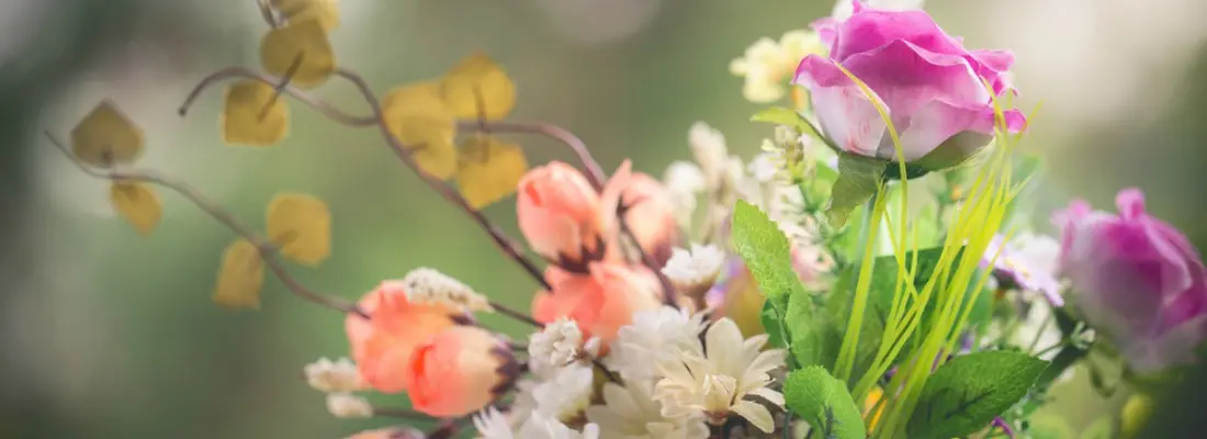 Flores artificiales: una opción duradera y decorativa para tu hogar - Cómo cuidar las flores artificiales flores artificiales - Cómo cuidar las flores artificiales