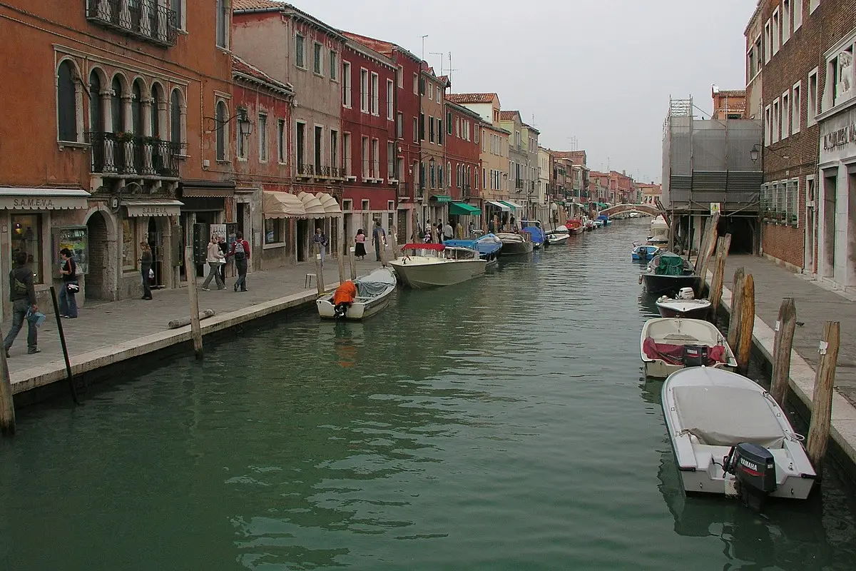 flores de cristal de murano - Dónde se encuentra el cristal de Murano