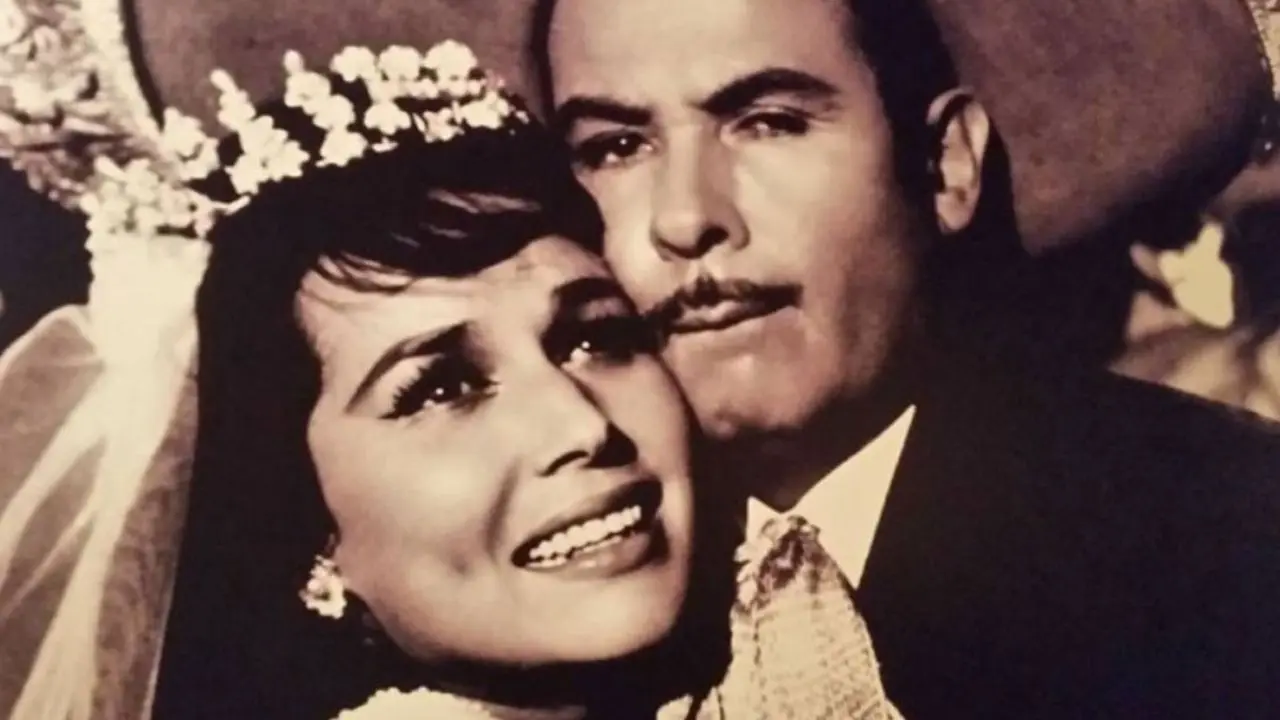 La belleza de una flor silvestre - Qué edad tenía Antonio Aguilar cuándo se casó con Flor Silvestre una flor silvestre - Qué edad tenía Antonio Aguilar cuándo se casó con Flor Silvestre