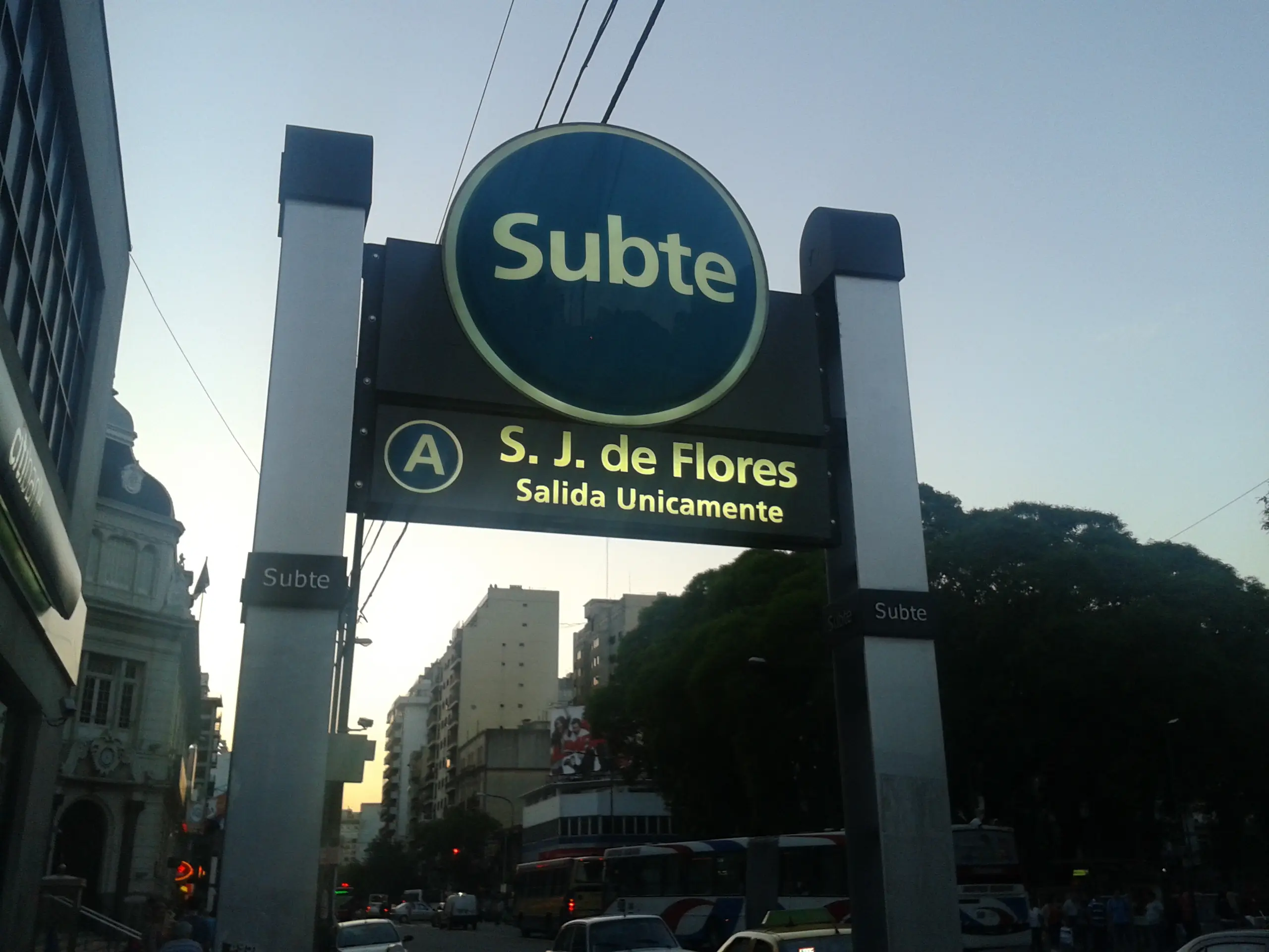 estacion san jose de flores - Qué estación viene después de flores