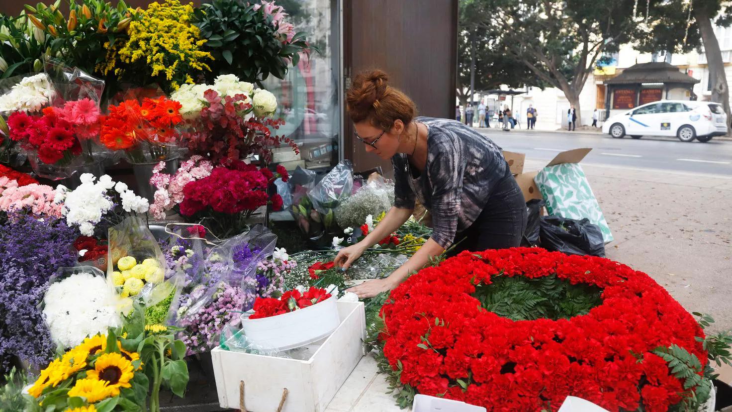 cementerio de flores - Qué significan las flores en los cementerios