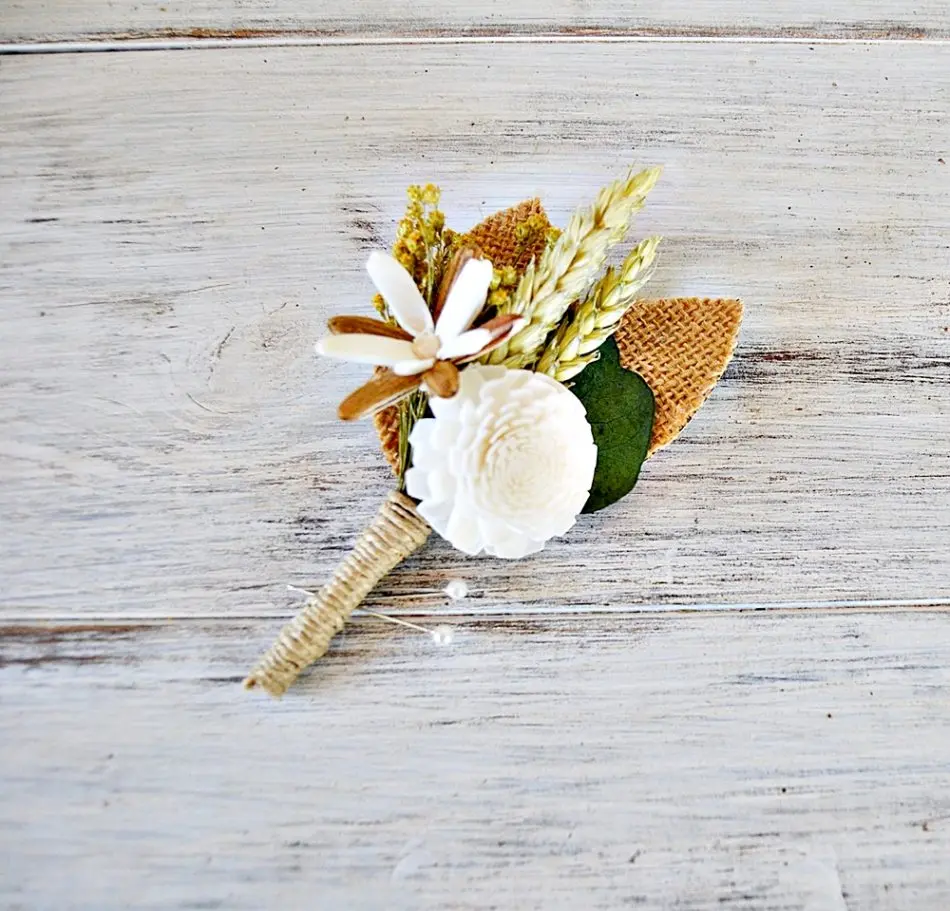 Flor en el ojal del novio: una tradición clásica en las bodas - Quién debe usar Botonier flor en el ojal del novio - Quién debe usar Botonier